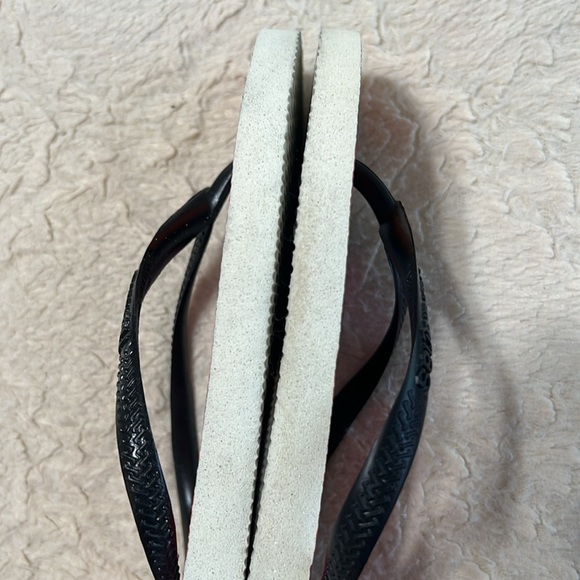 Havaianas 7/8 Tribal Print Slip On Flip Flop Sandals - Picture 8 of 8